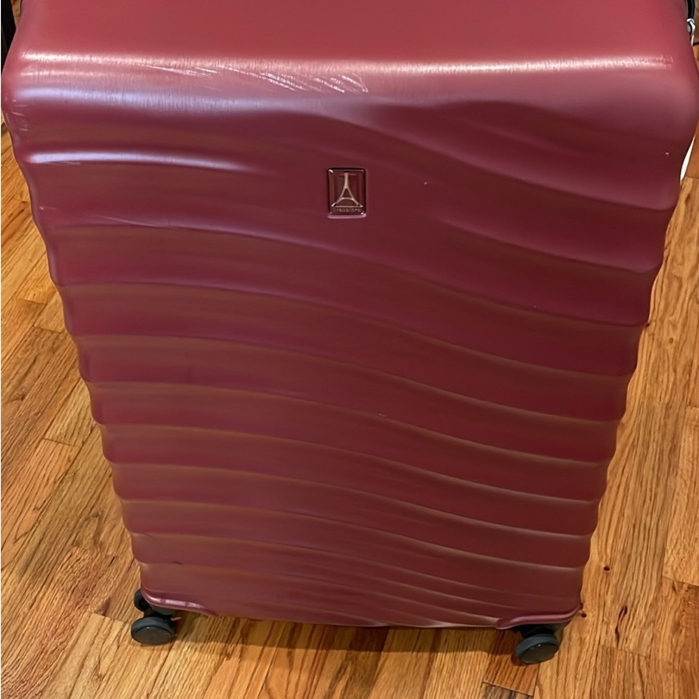 Elegant Burgundy Hardshell Suitcase